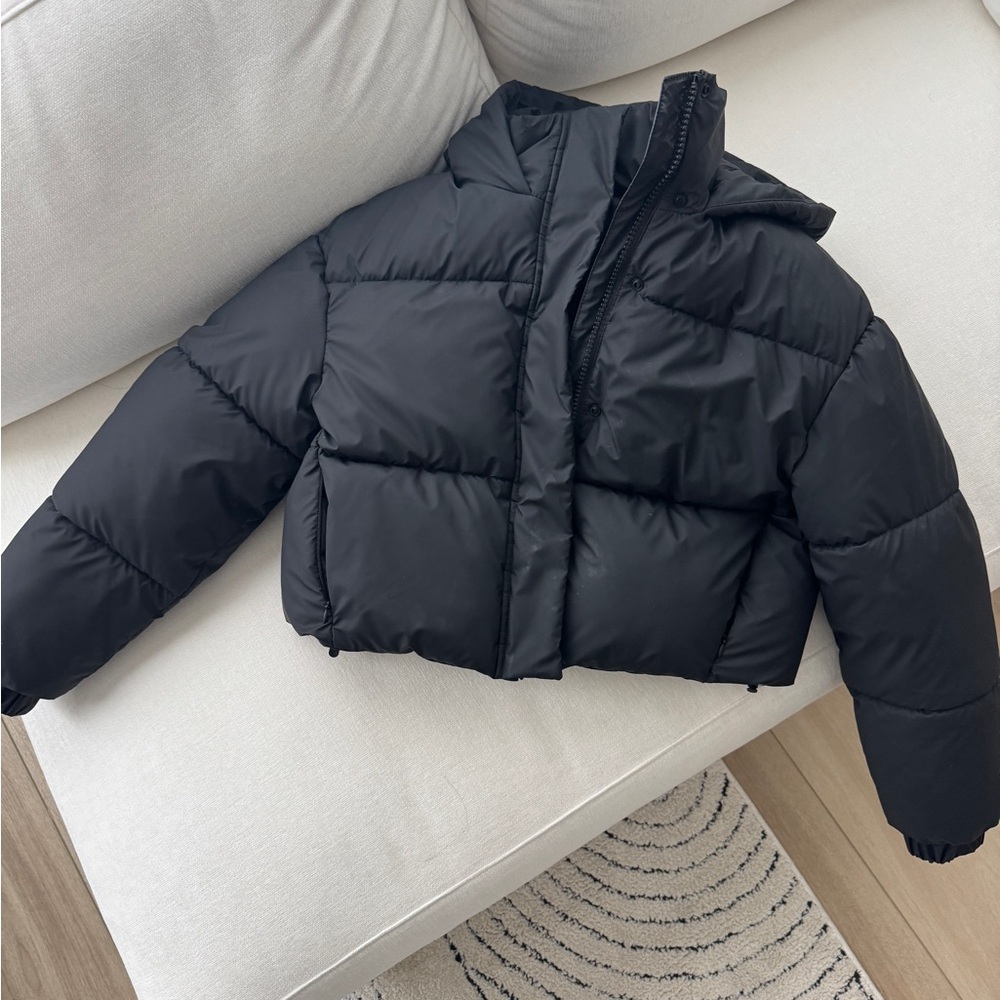 Zara Puffer - Picture 4 of 4